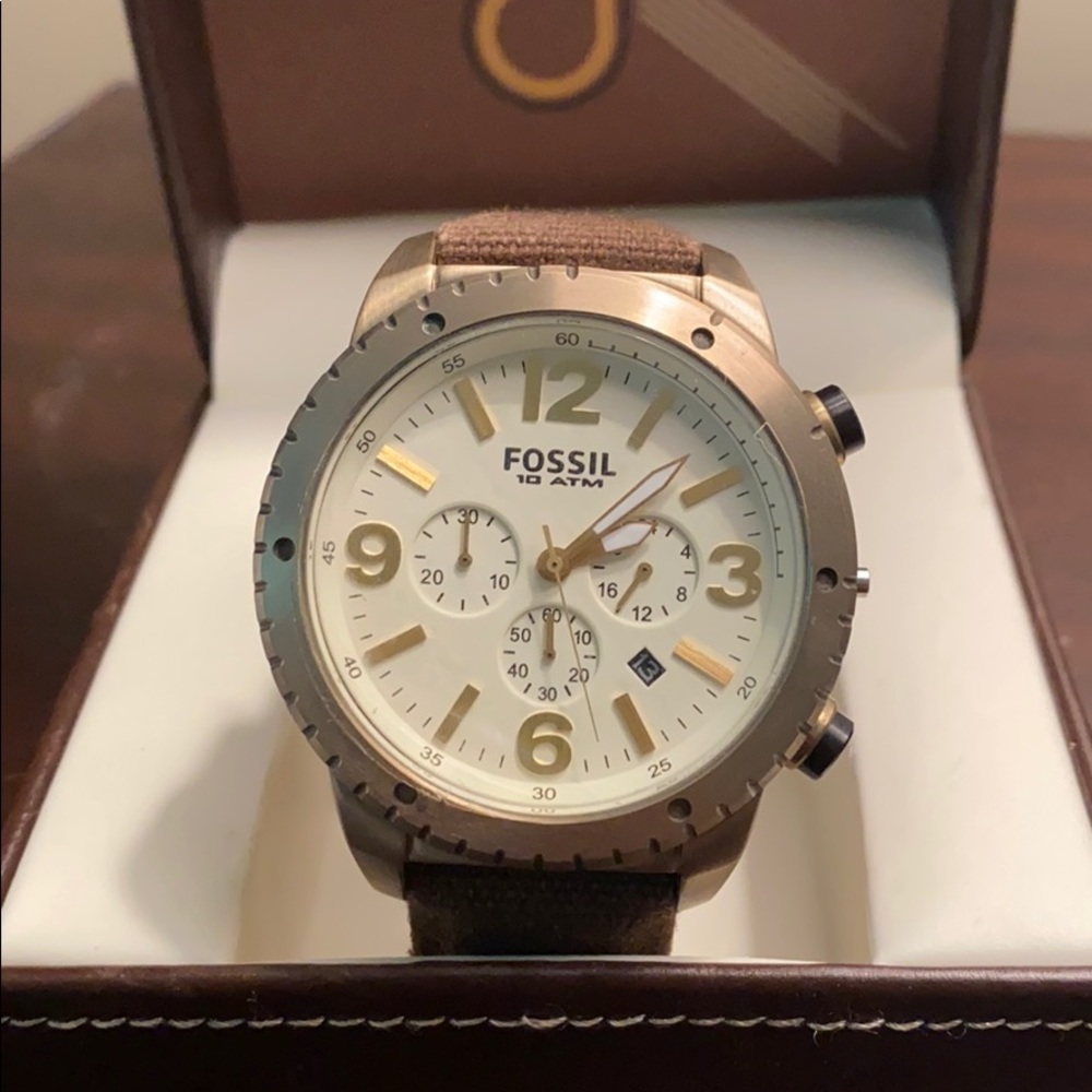 Fissile stainless steel caseback 10 watch